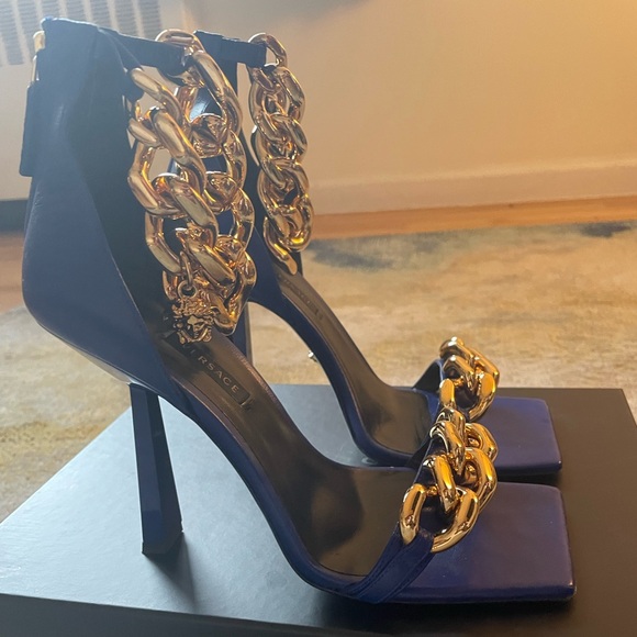Blue Versace Gold Chain Medusa Charm Heels - Picture 3 of 11
